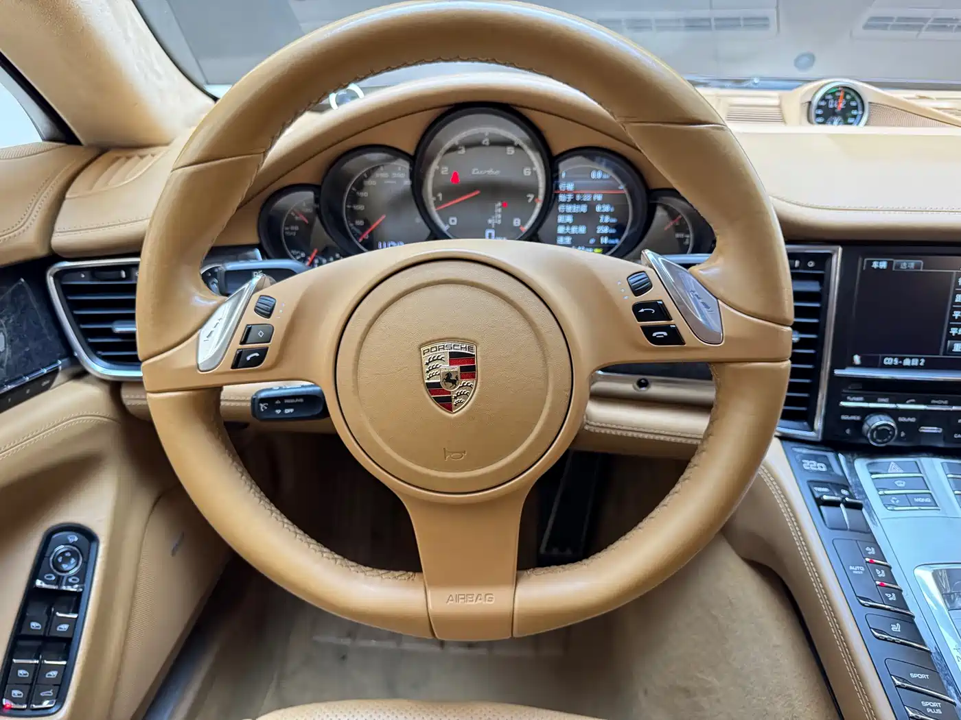 Porsche Panamera 2010 Porsche Panamera Turbo 4.8T фото 18