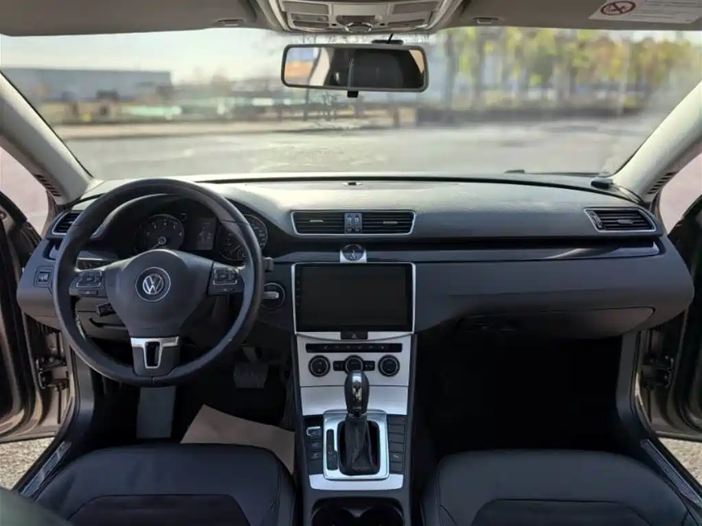 Volkswagen Magotan 2015 2.0TSI Luxury фото 7