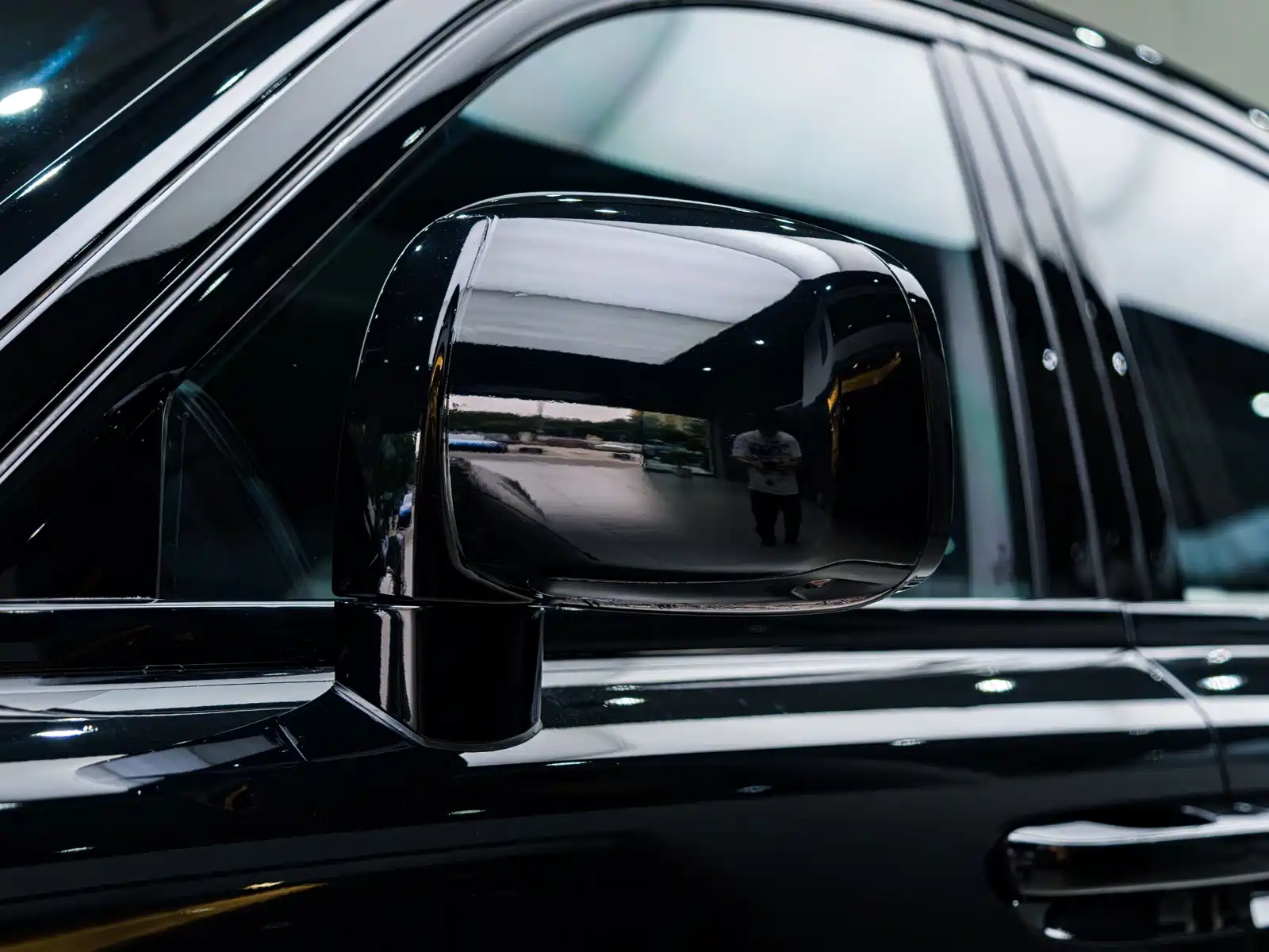 Фото 23 - Rolls-Royce Ghost