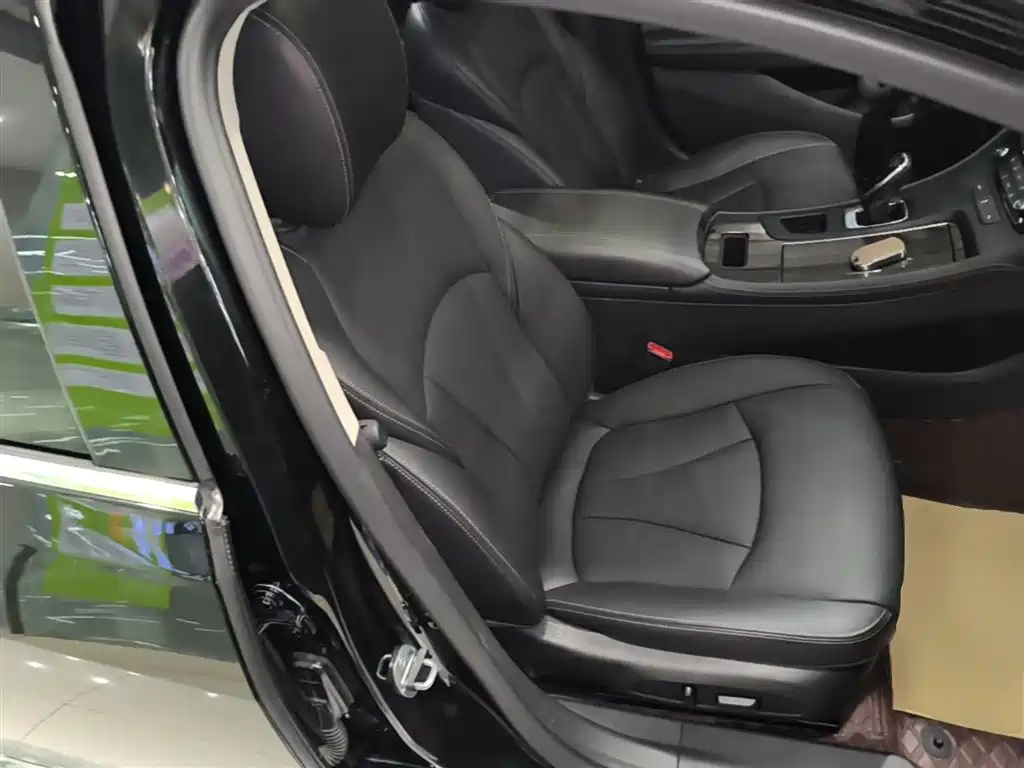 Buick LaCrosse 2022 652T Luxury фото 25