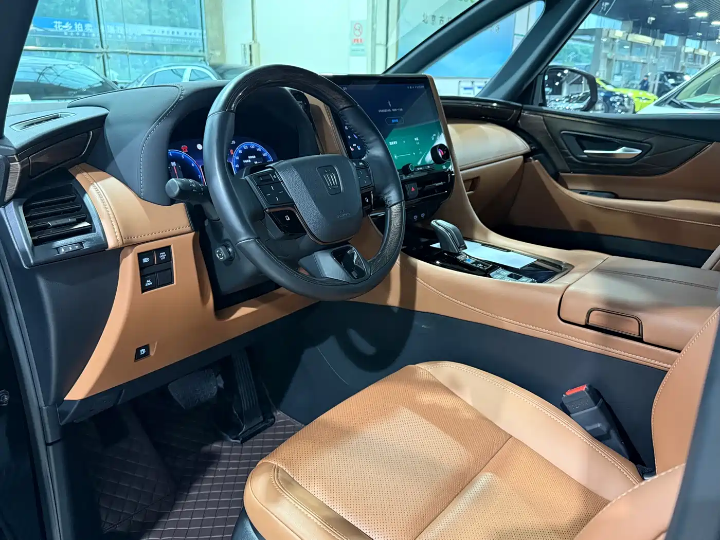 Toyota Vellfire 2024 Crown Hybrid 2.5L Executive Premium Edition фото 5