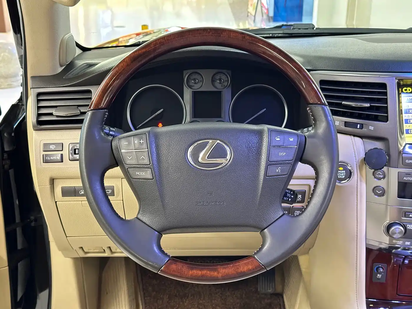 Lexus LX 2009 570 фото 18