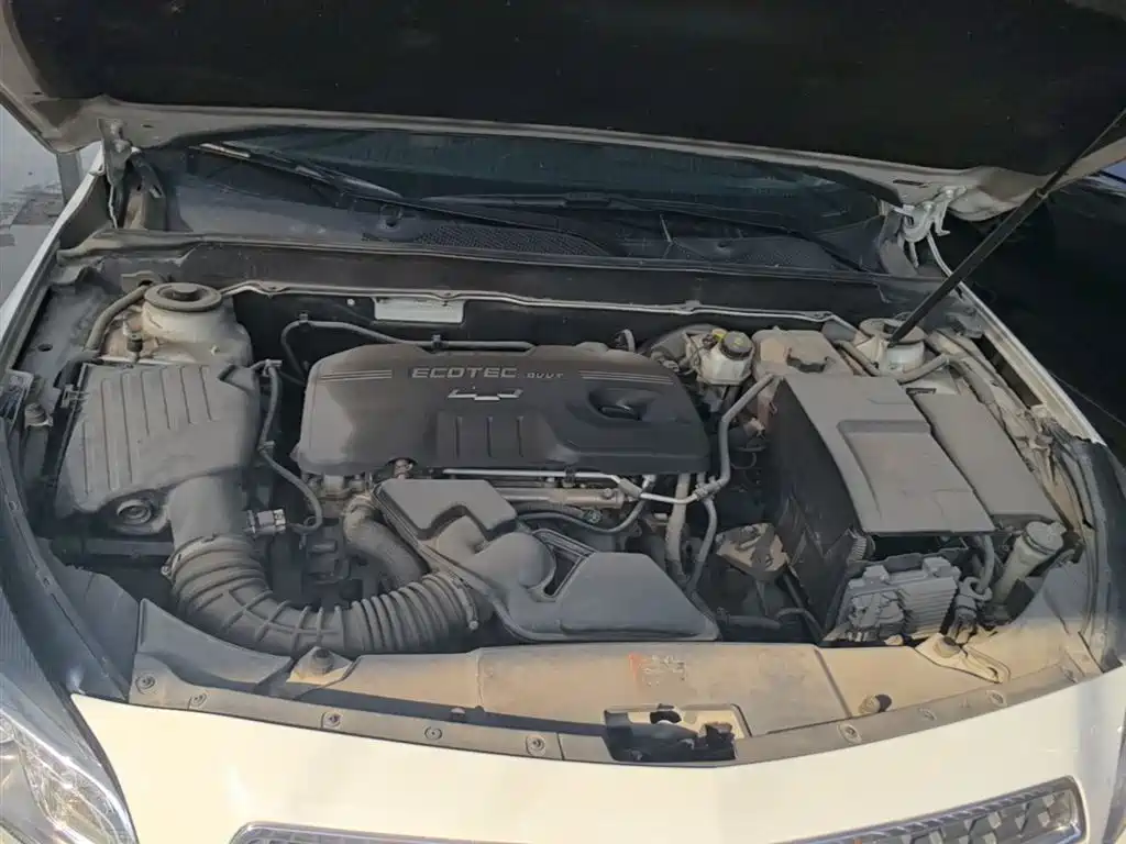 Chevrolet Malibu 2014 2.0L Automatic Luxury фото 20