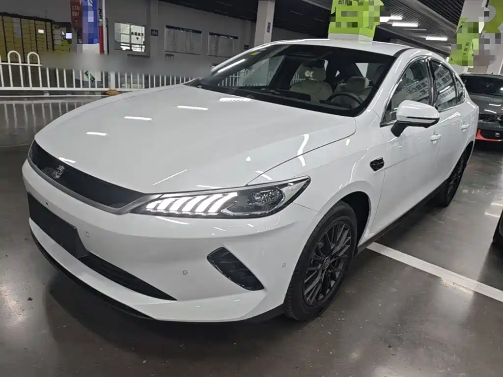 BYD Qin PLUS 2025 EV Smart Drive Edition 510KM Leading Type фото 2