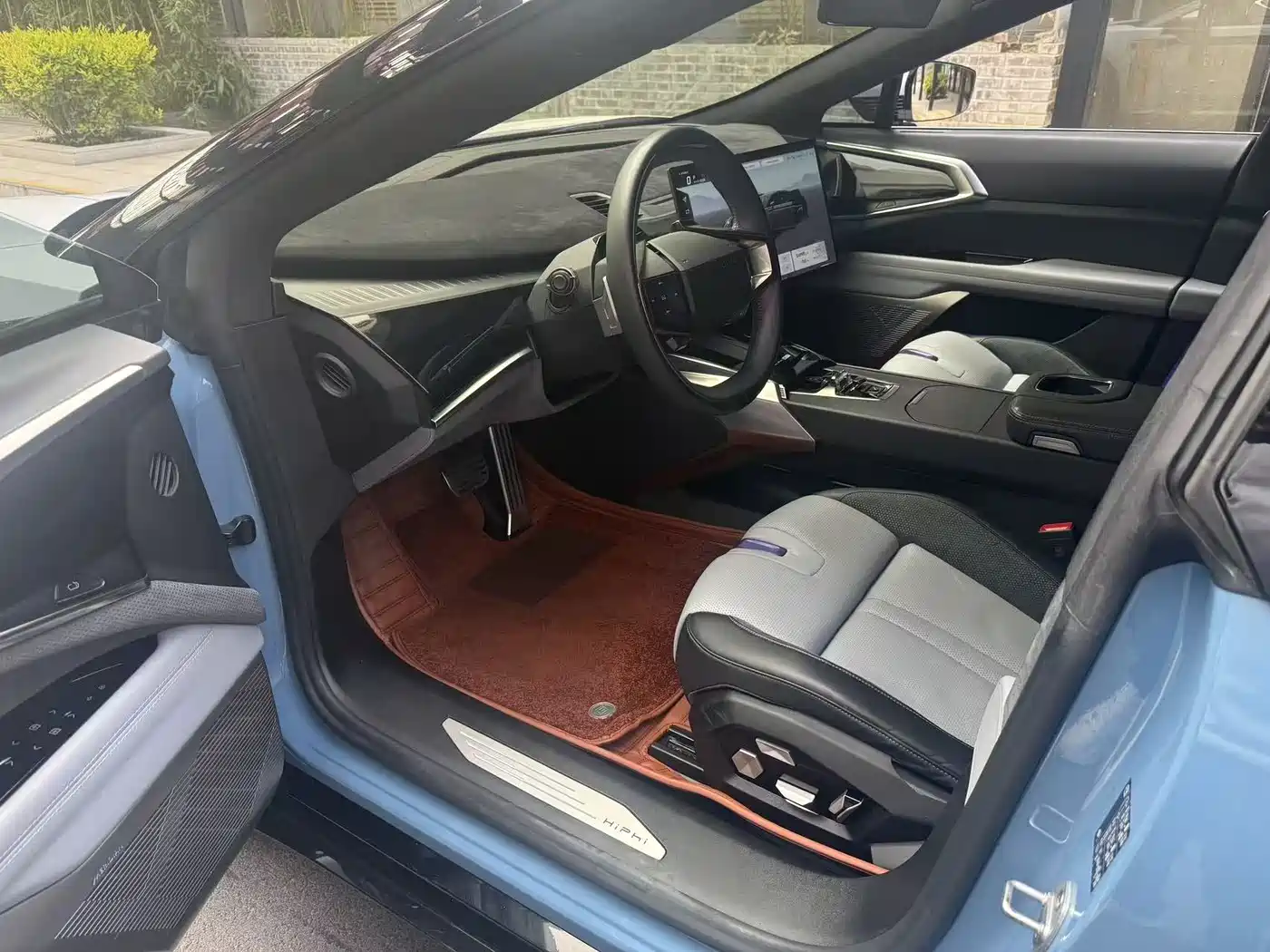 HiPhi Z 2023 4-Seater Edition фото 7