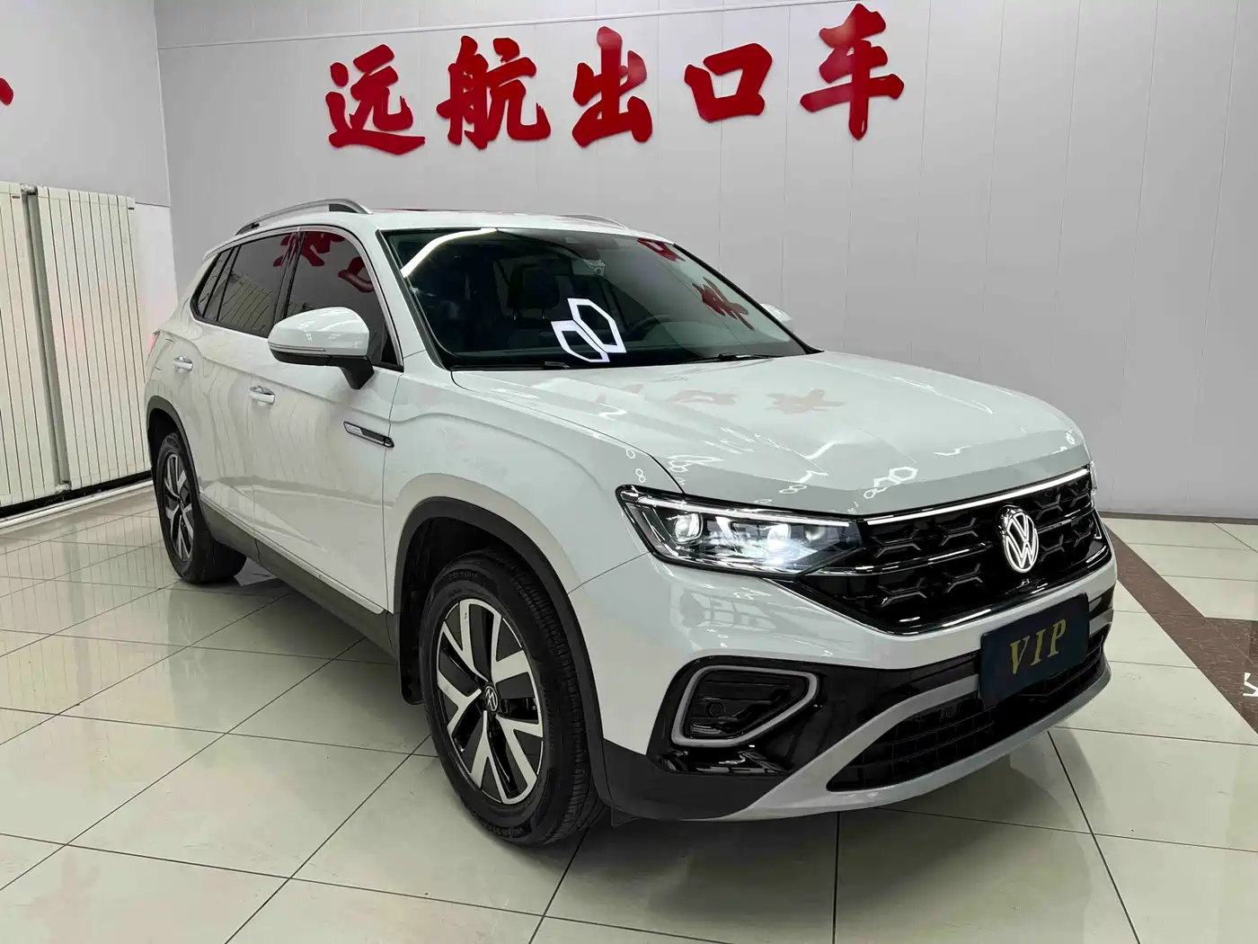 Volkswagen Tayron 2023 280TSI 2WD Luxury Plus Advanced Edition фото 3