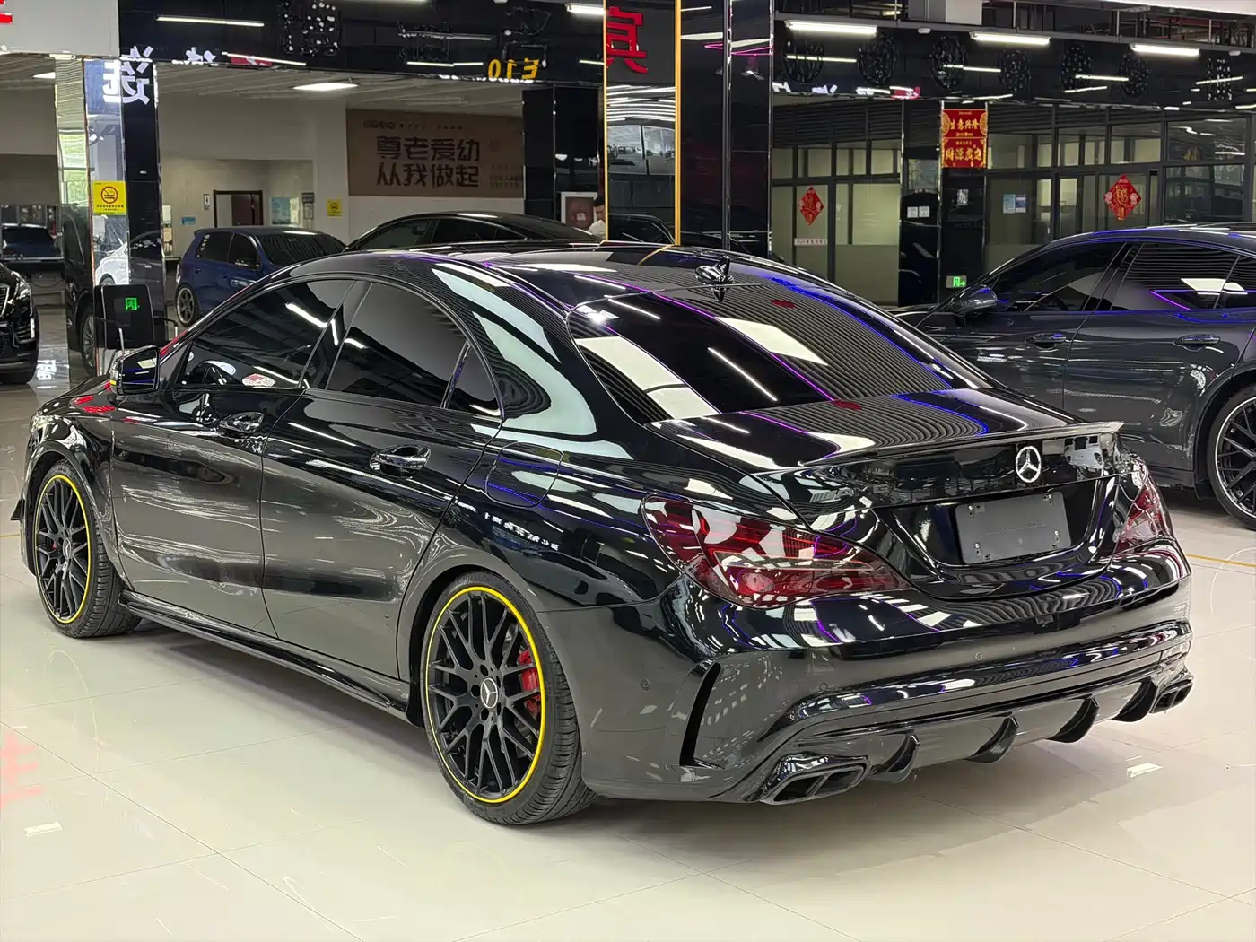 Mercedes-Benz CLA AMG 2017 Model AMG CLA 45 4MATIC Night Thunder Limited Edition фото 13