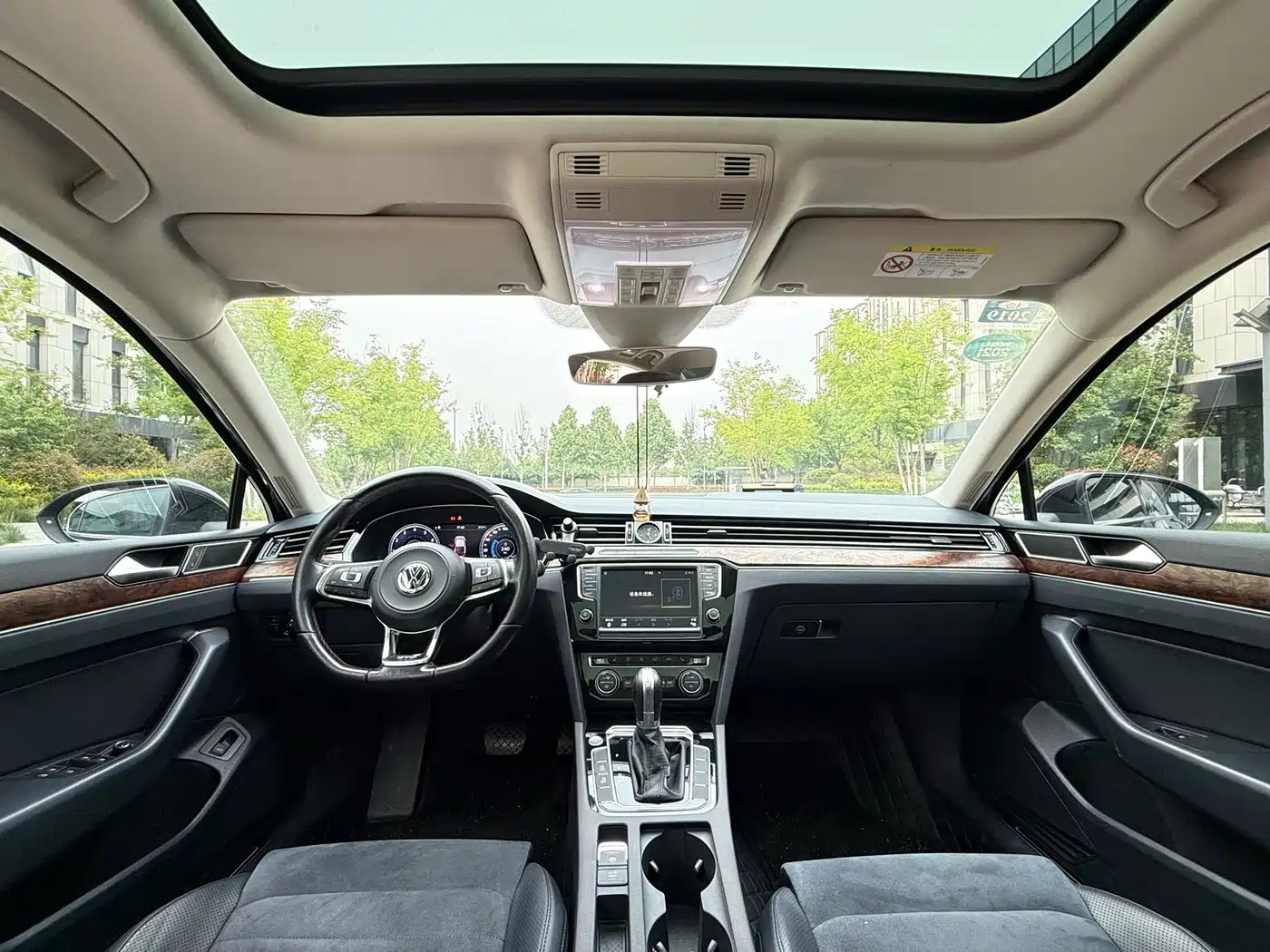 Volkswagen Magotan 2017 380TSI DSG Premium фото 16