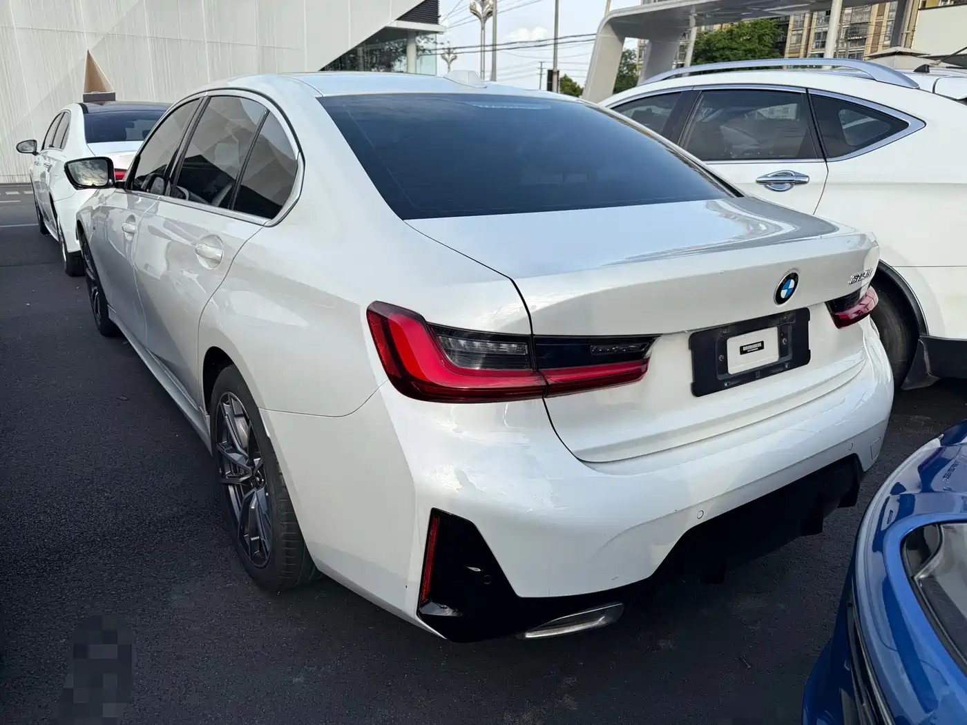 BMW 3 Series 2023 320Li M Sport Package фото 8
