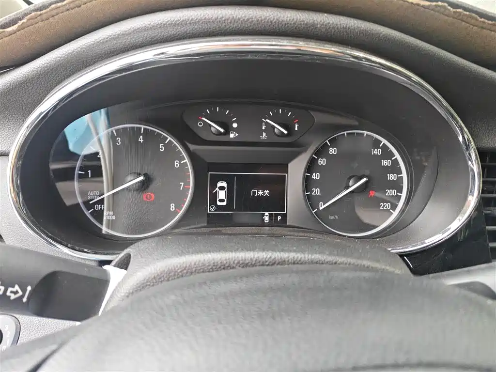 Buick Encore 2018 18T Automatic 2WD Urban Leading фото 4