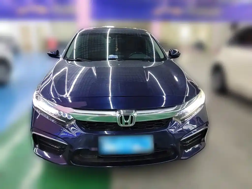 Photo 5 - Honda Inspire