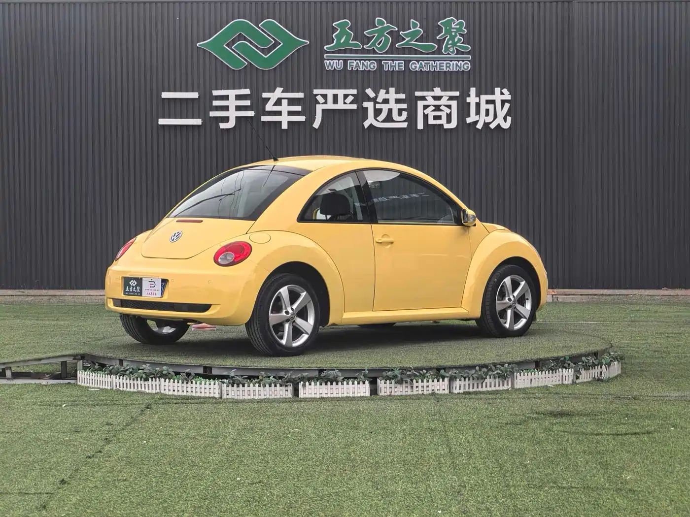 Volkswagen Beetle 2008 1.8T AT Luxury фото 16