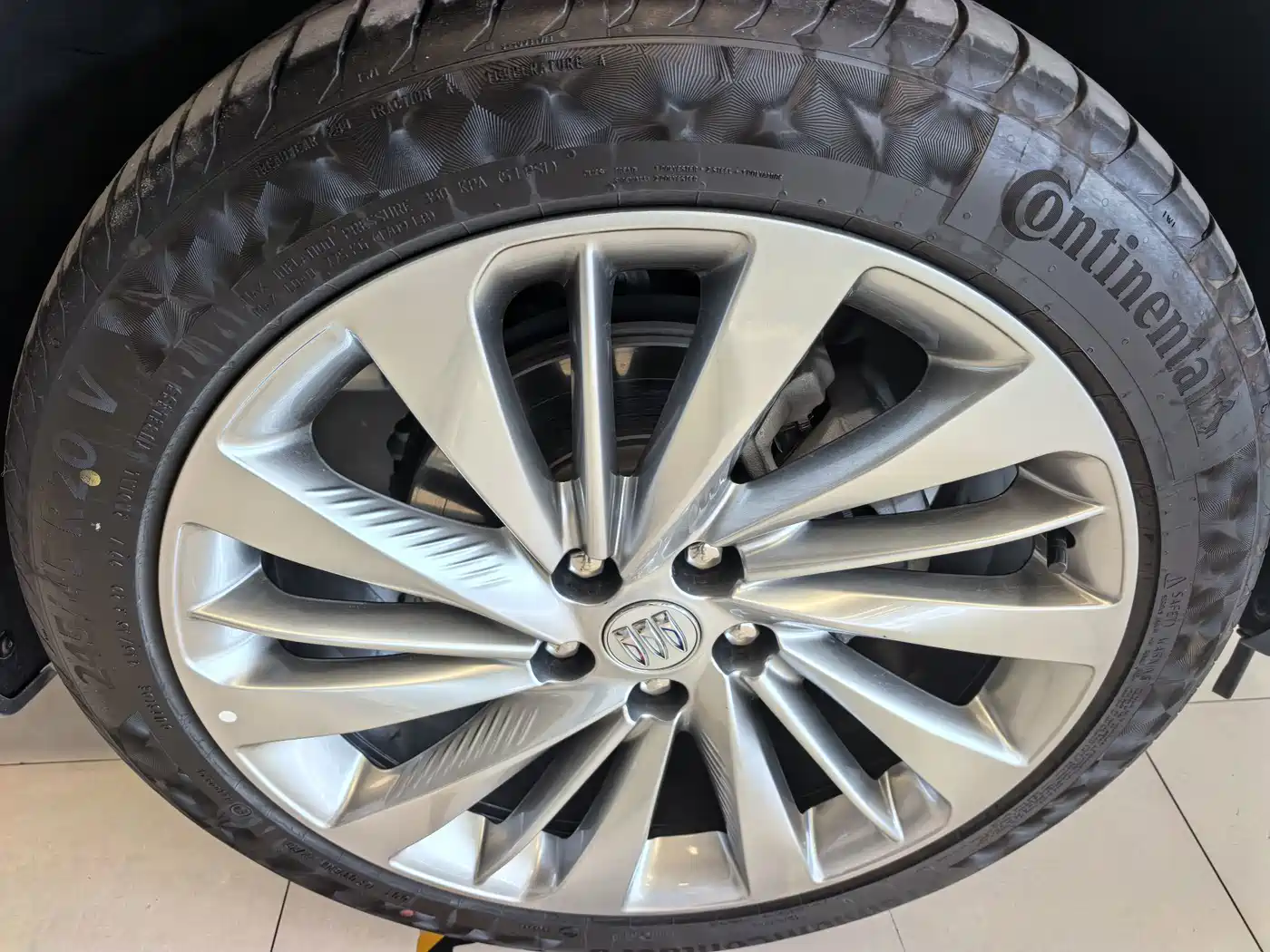 Buick Envision Plus 2025 2025 Enclave Plus AWD Avenir