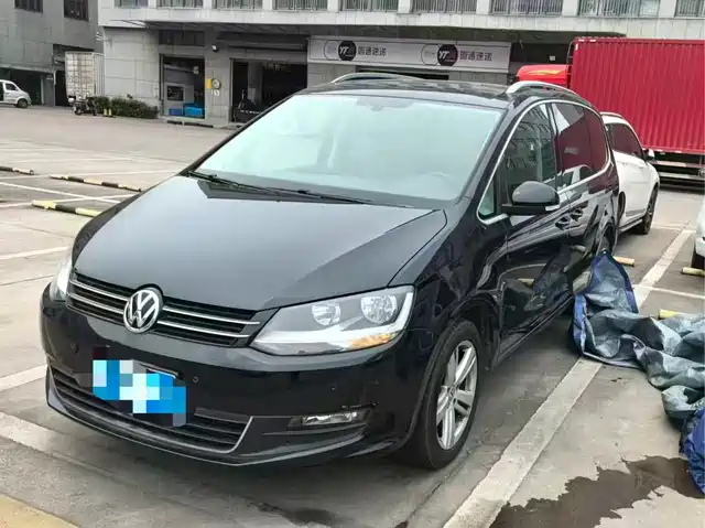  Volkswagen Sharan 2018 380TSI Comfort 7-Seater