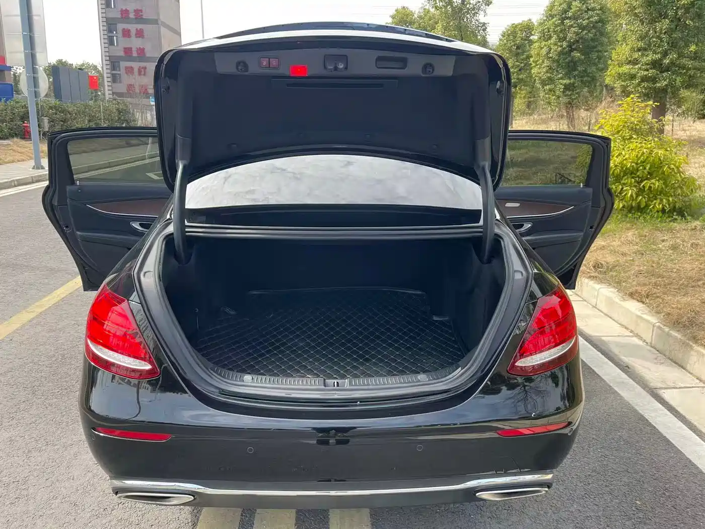 Mercedes-Benz E-Class 2019 Facelift E 300 L Fashion фото 16