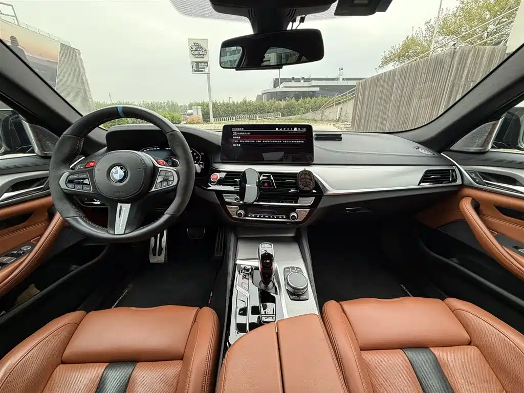 BMW M5 2021 M5 фото 40