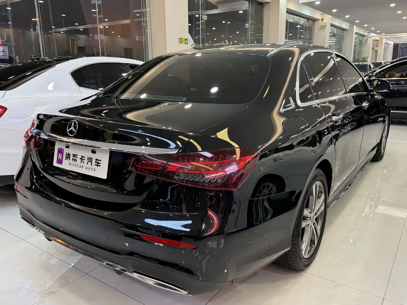 MERCEDES-BENZ E CLASS