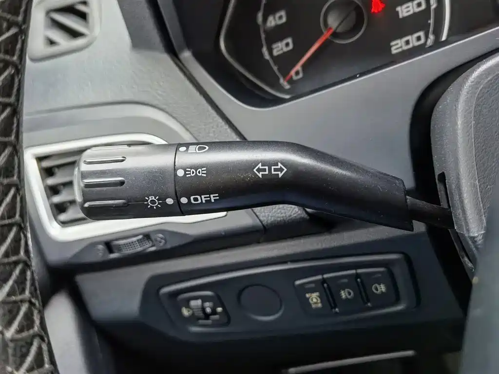 Leopaard Liebao Q6 2015 2015 2.4L Manual 2WD Elite