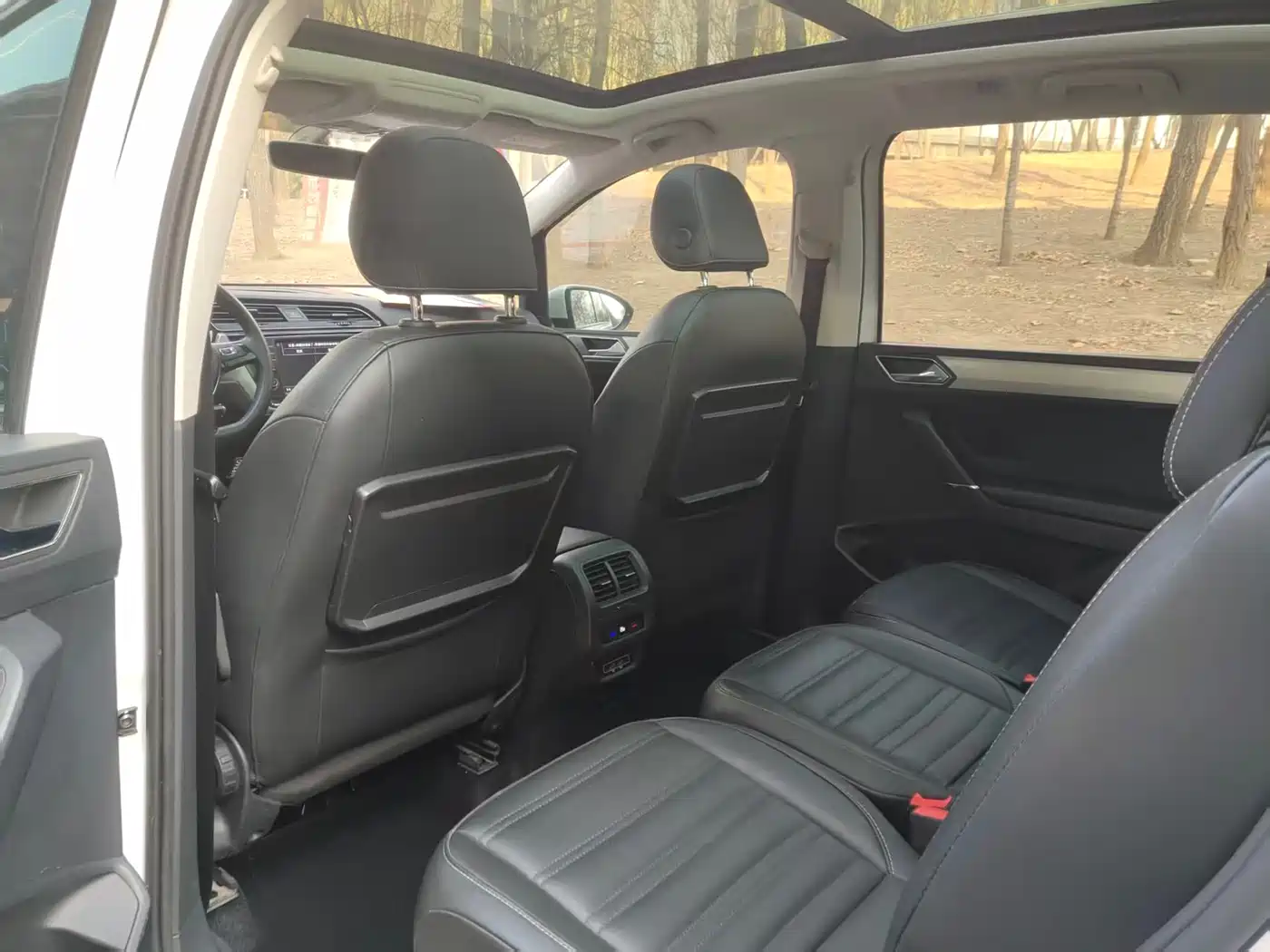 Volkswagen Touran 2018 Touran L 280TSI DSG Comfort 7-seater China V фото 13
