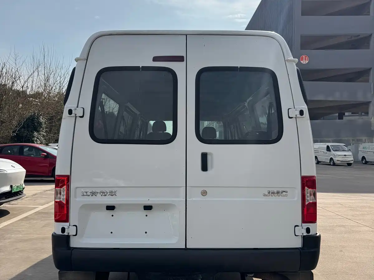 Jiangling Tesun 2022 2021 Model 2.8T Space King Standard Edition Long Wheelbase Medium-High Roof Single Rear Tire-Step 6-Seater Diesel China VI JX493