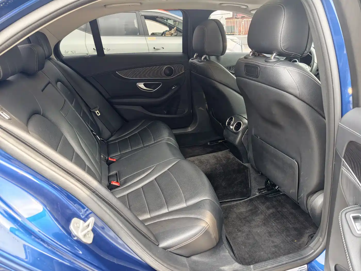 Mercedes-Benz C-Class 2016 C 200 L Sport фото 19