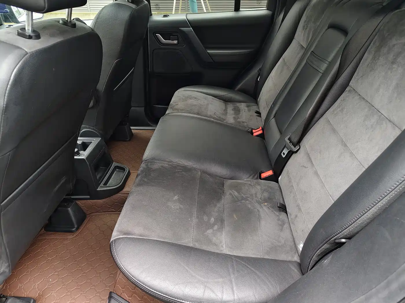 Land Rover Freelander 2 2011 3.2L i6 SE Petrol фото 12