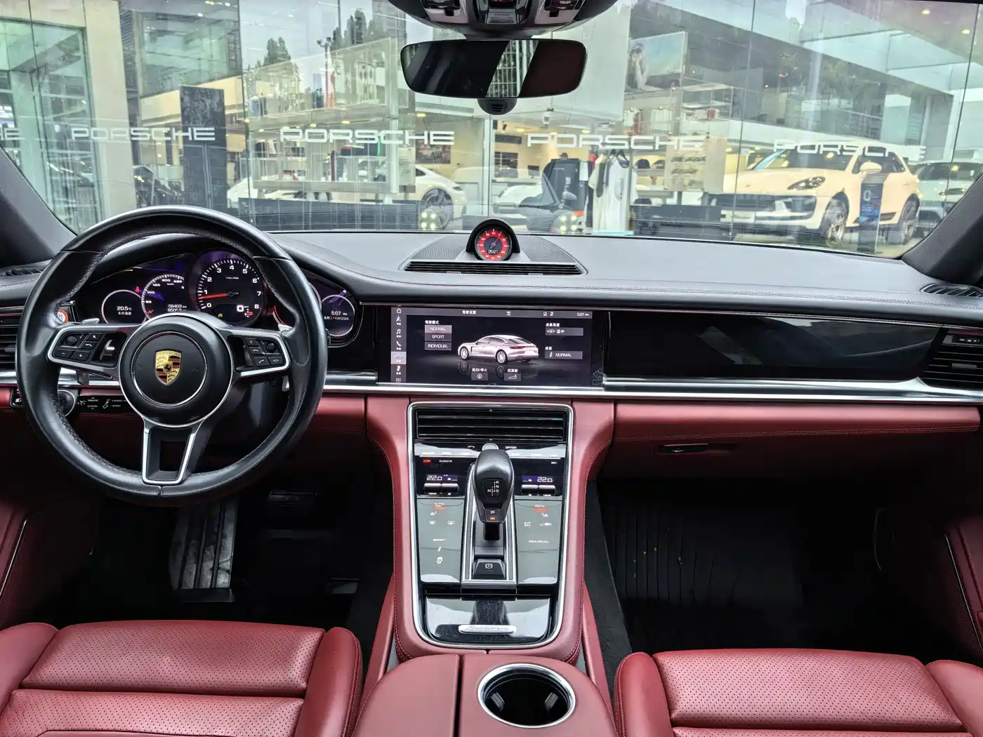 Porsche Panamera 2019 Panamera 2.9T фото 5