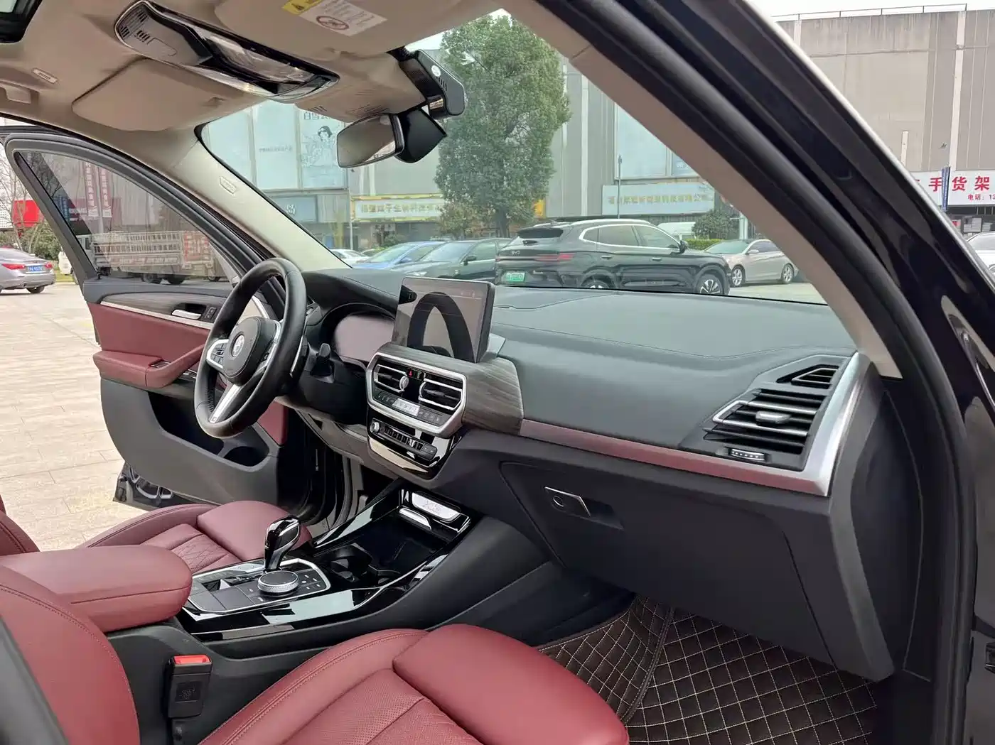 BMW X3 2022 Facelift xDrive30i Leading M Shadow Edition фото 29