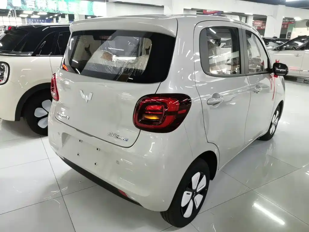 Wuling Motors Hongguang MINIEV 2026 2025 4-Door Advanced