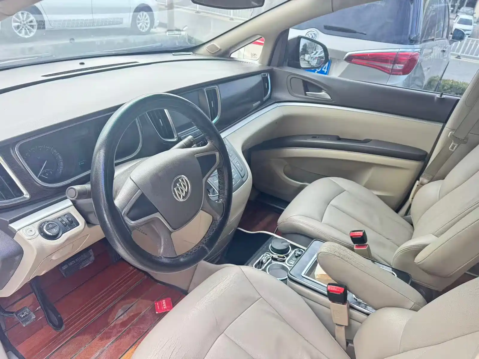 Фото 6 - Buick GL8