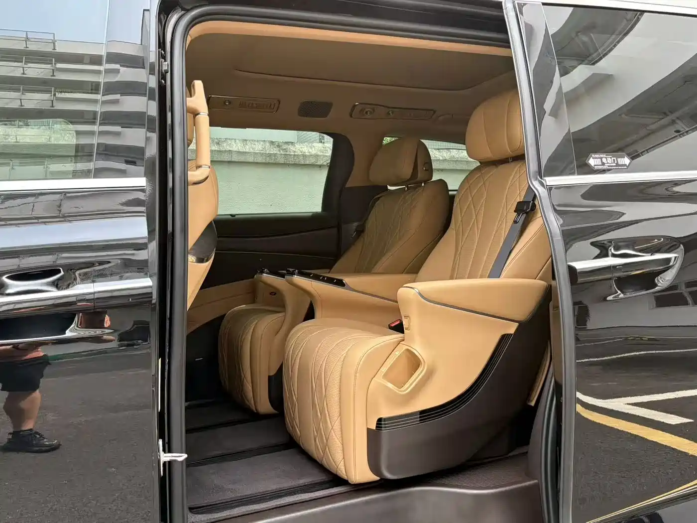 Denza D9 2026 2025 DM-i Smart Driving Edition 1020 AWD Flagship