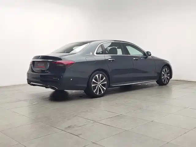 Mercedes-Benz E-Class New Energy 2021 E 350 e L Plug-in Hybrid Sports Sedan — фото 2