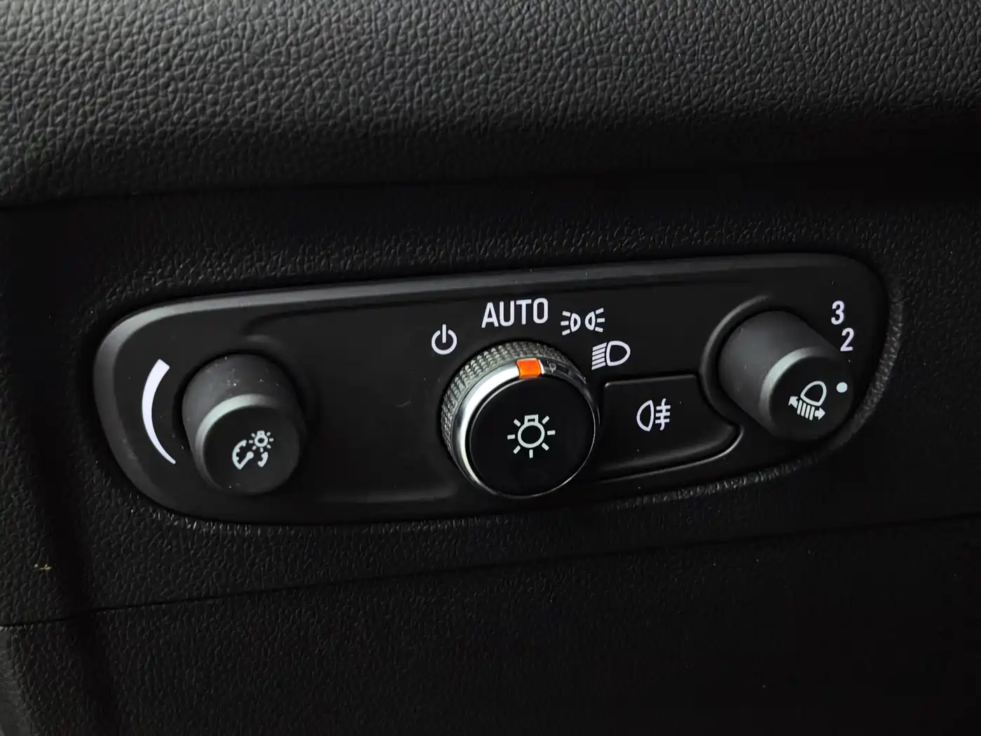 Buick Envision Plus 2023 Enclave Plus 652T 5-Seater Luxury фото 23