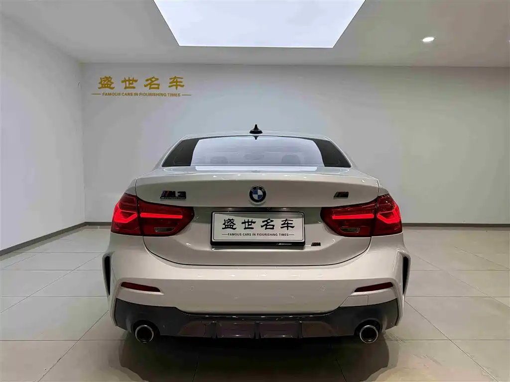BMW 1 Series 2019 120i Leading M Sport Package фото 17