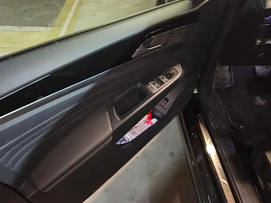 Volkswagen Passat 2022 330TSI Elite Edition фото 7