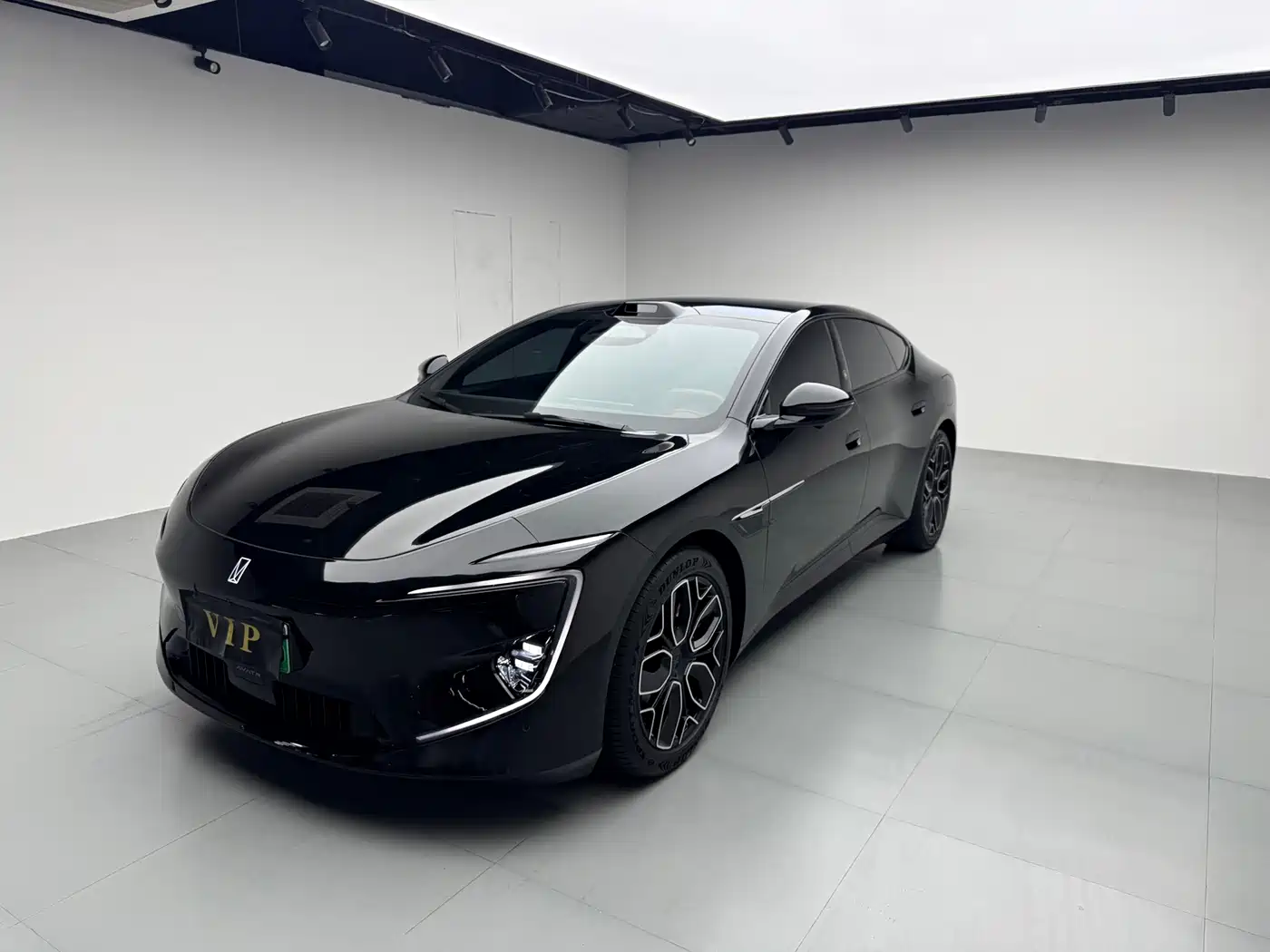 2026 Avatr 12