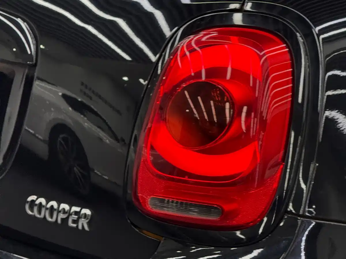 MINI 2016 1.5T COOPER Pioneer фото 10