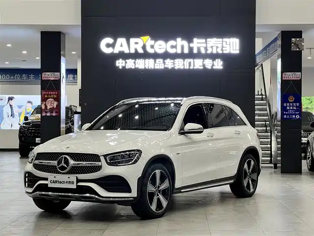MERCEDES-BENZ GLC