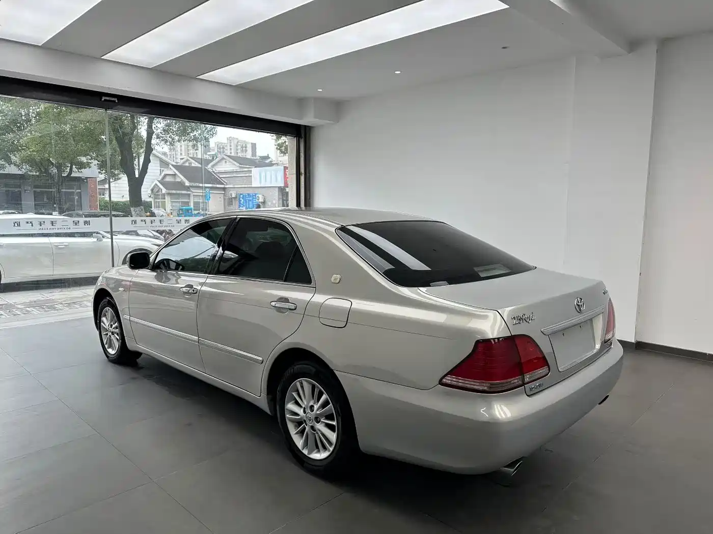Toyota Crown 2006 2.5L Royal Leather Edition фото 7