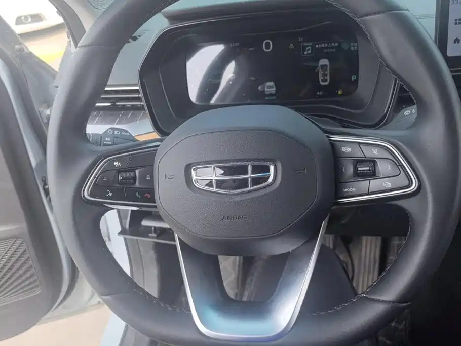 Geely Emgrand L HiP 2024 2024 Model Soaring Dragon Edition 1.5TD-DHT Pro 100KM Excellence Type