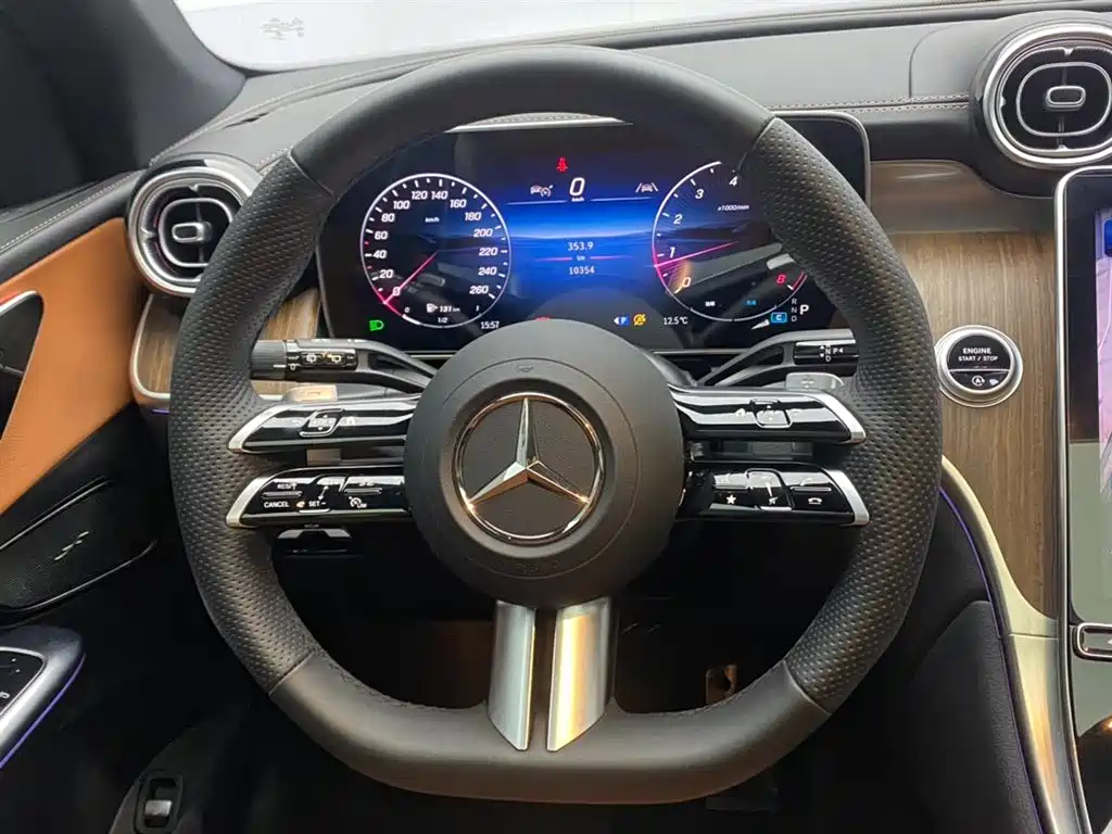 MERCEDES-BENZ GLC