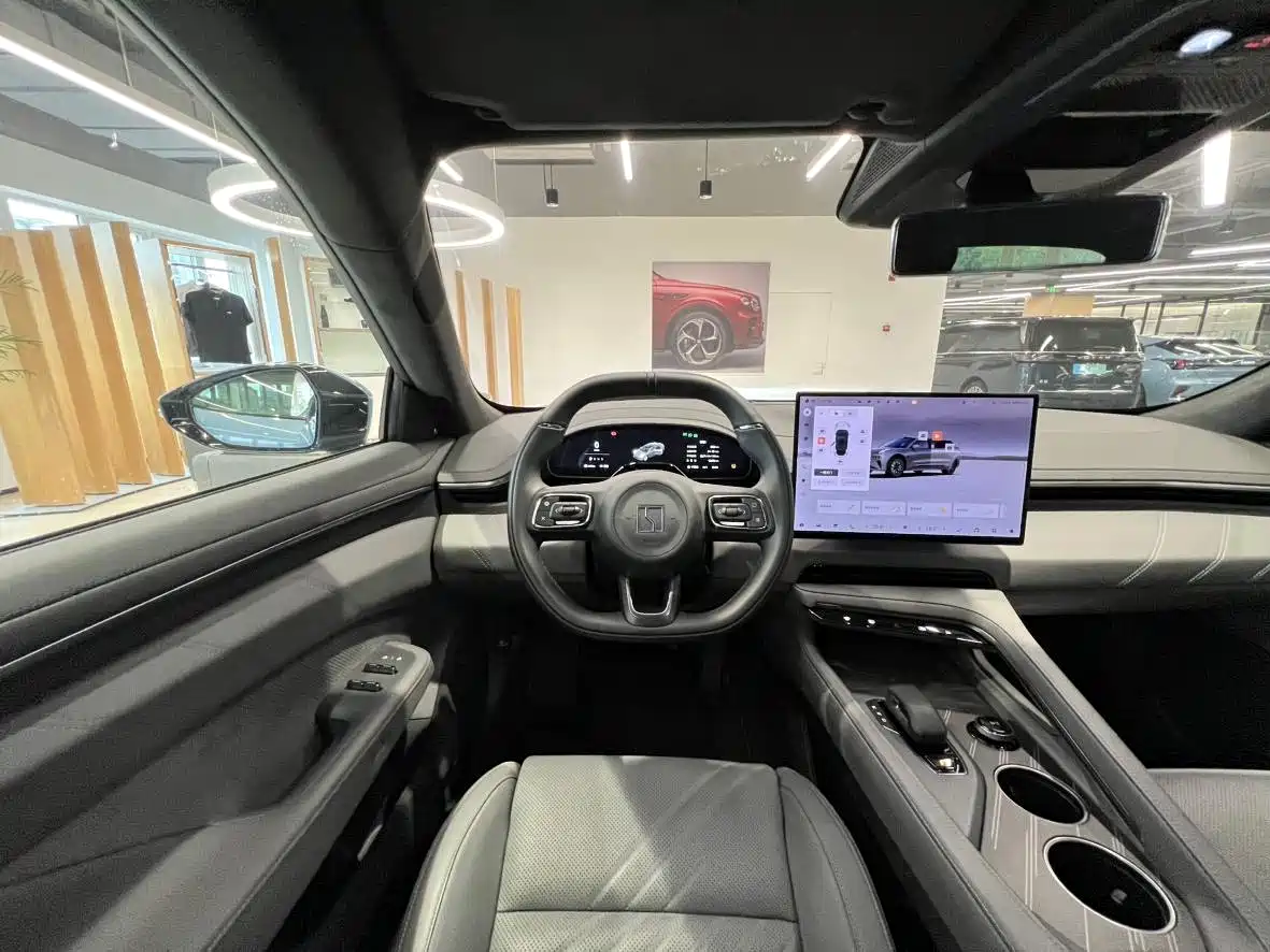 ZEEKR EXTREME KRYPTON 001