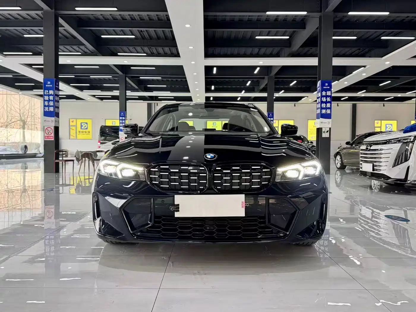 BMW 3 Series 2024 325Li M Sport Shadowline Package фото 2