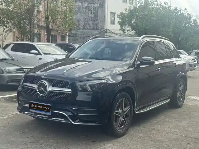 Mercedes-Benz GLE 2021 GLE 450 4MATIC Luxury — фото 1