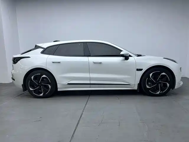 ZEEKR EXTREME KRYPTON 001