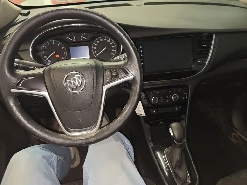 Фото 10 - Buick Encore