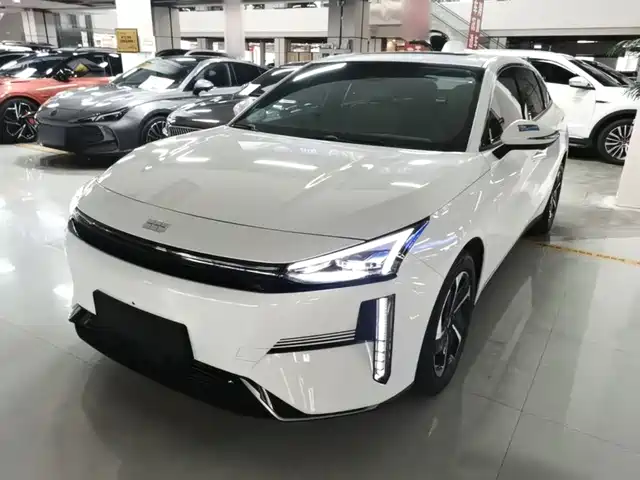 Geely Galaxy Galaxy L6 2025