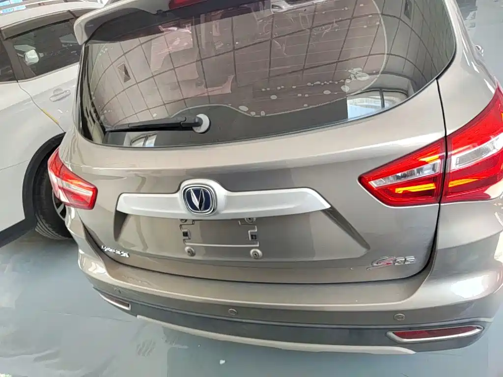 Фото 6 - Changan CS35