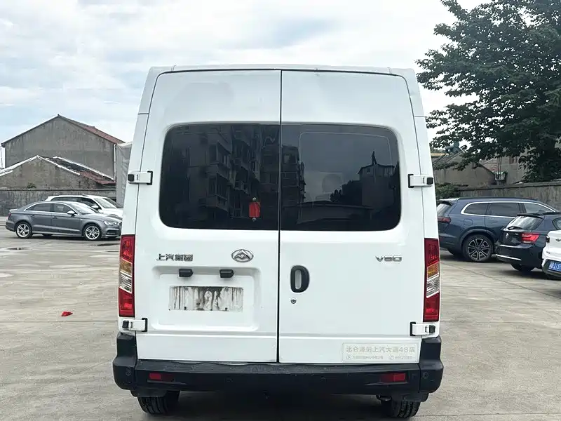 SAIC Maxus Xintu V80 2019 2.5T Classic 6-speed manual Aoyuntong modified long wheelbase medium roof 7-seater фото 5