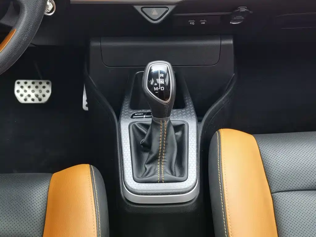 Geely Yuanjing X1 2019 2017 1.3L Auto Player Edition